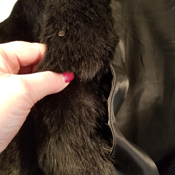 Vintage Fur - Picture 5 of 11